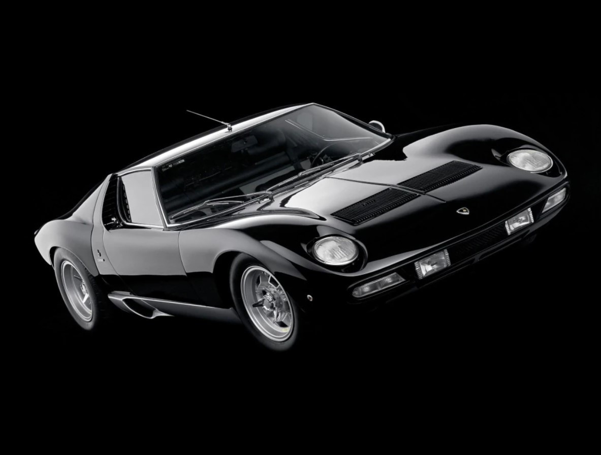 Как Lamborghini превратила вызовы в недостижимый результат: 5 ключевых моментов истории - Фото №9