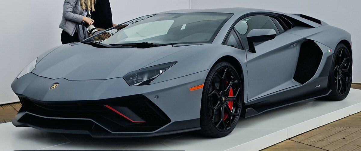 Как Lamborghini превратила вызовы в недостижимый результат: 5 ключевых моментов истории - Фото №16