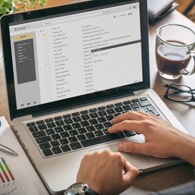 Как это работает? Исследуем генераторы названий для компаний и брендов 