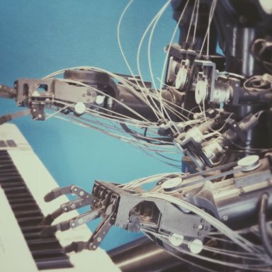 Популярні сервіси ШІ для брендинга