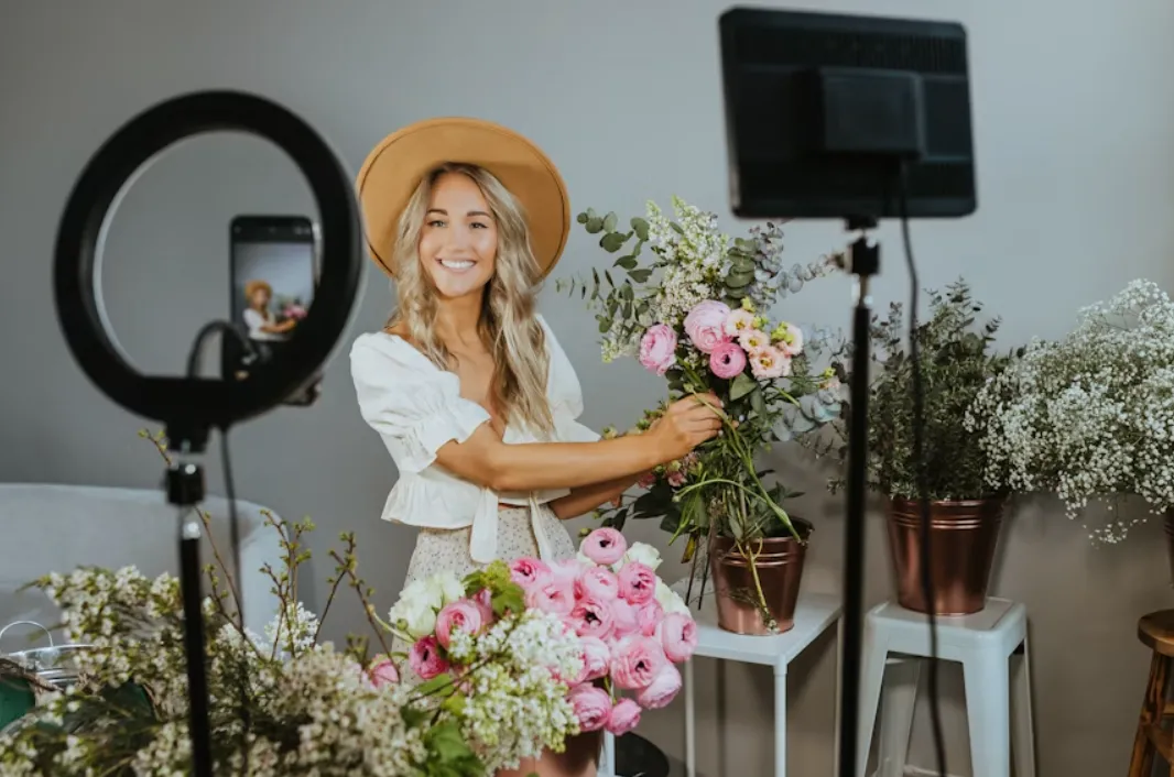 Інфлюенсер — це хто простими словами: повний гайд від Rocketmen для бізнесу в Україні (2025-2026) - Фото №1